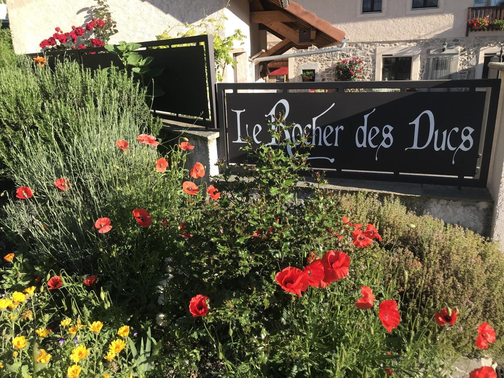 Le Rocher Des Ducs, Vue Sur Montagne, Abris Voitures Et Motos Le Glaizil ภายนอก รูปภาพ